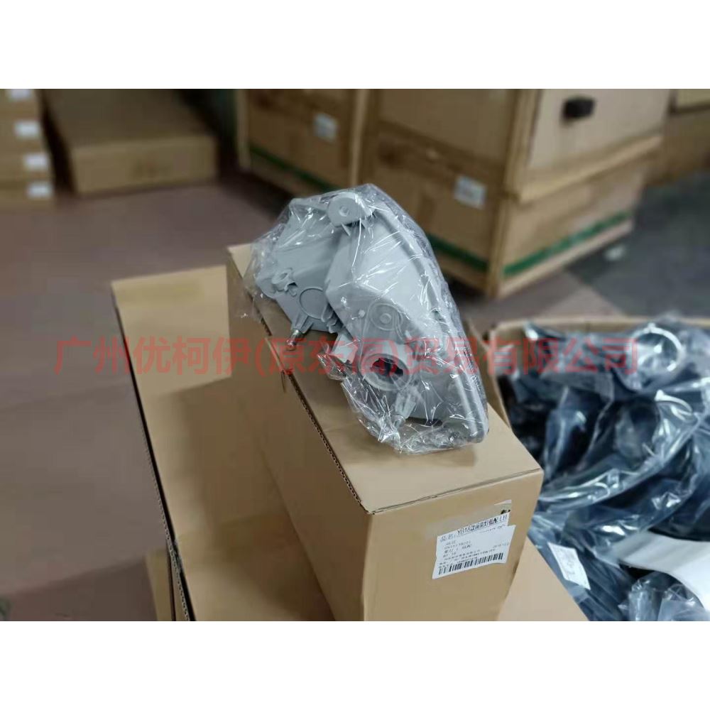 雾灯 L 低配 GN1513B221AC 翼搏 18